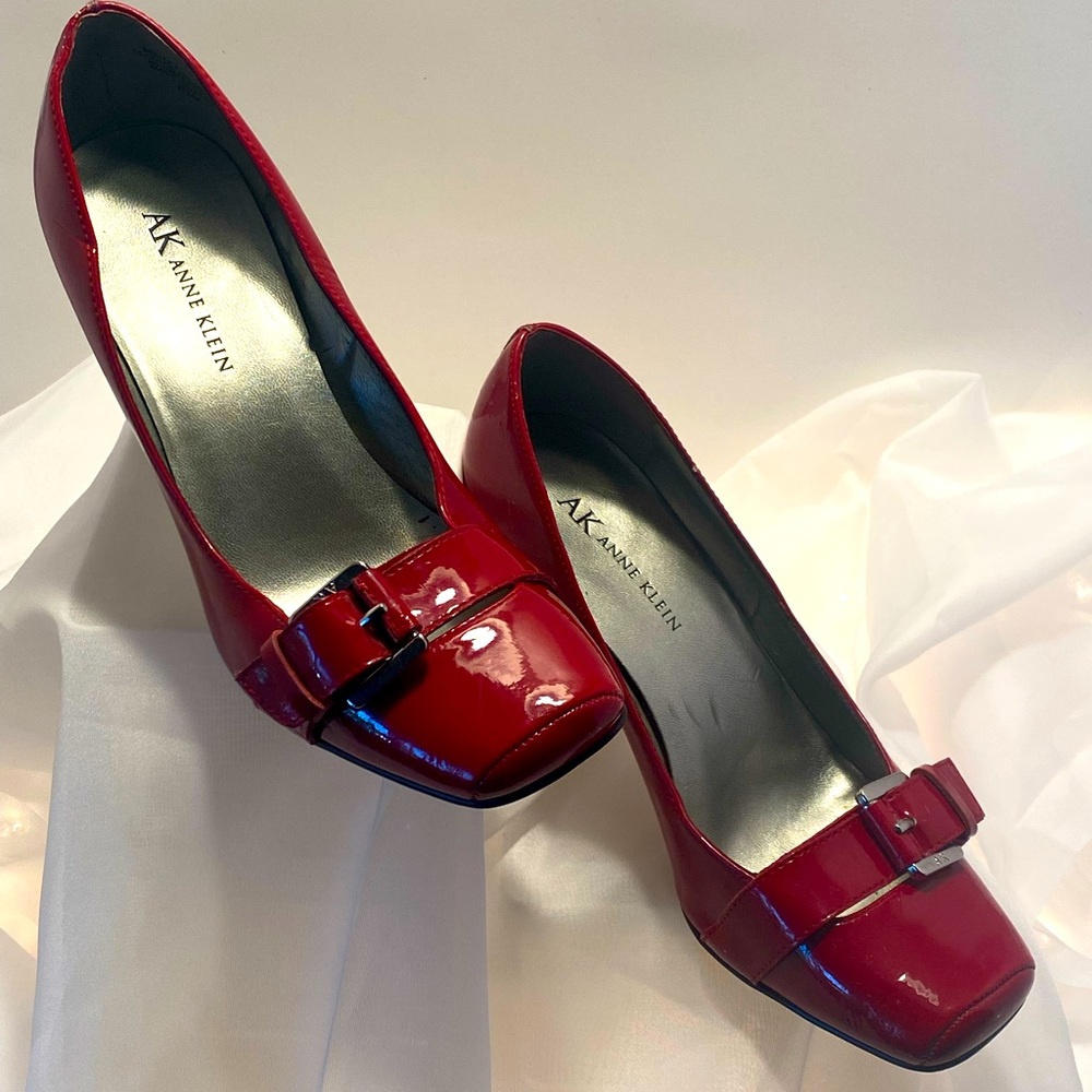 Beautiful red heels for that perfect red or white dress.